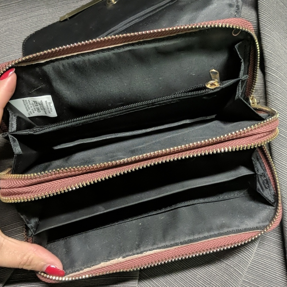 Wallet - Picture 2 of 2